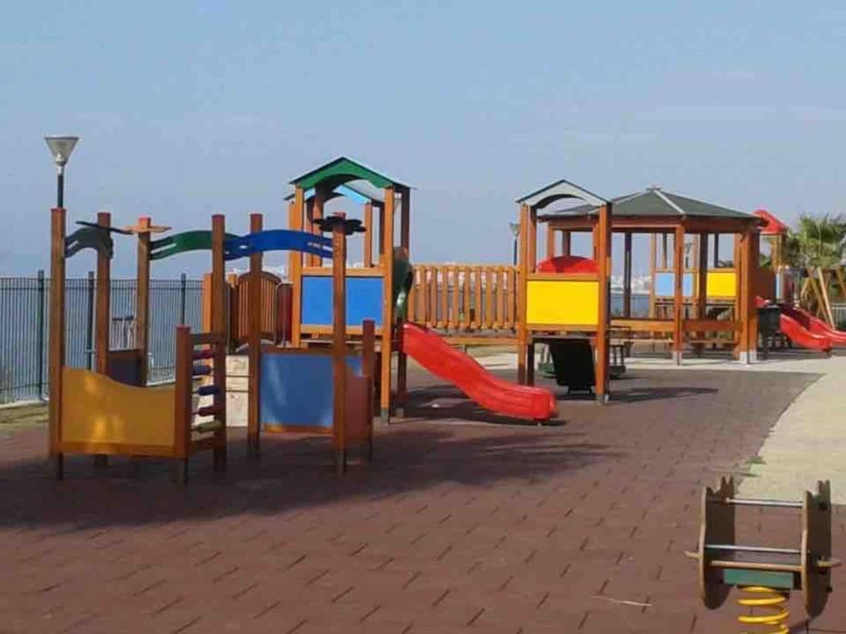 Paleo Faliro Athens Fully Equipped 2 Bedrooms 90 Sqm Big Apartment 200M To Free Beach Exterior photo
